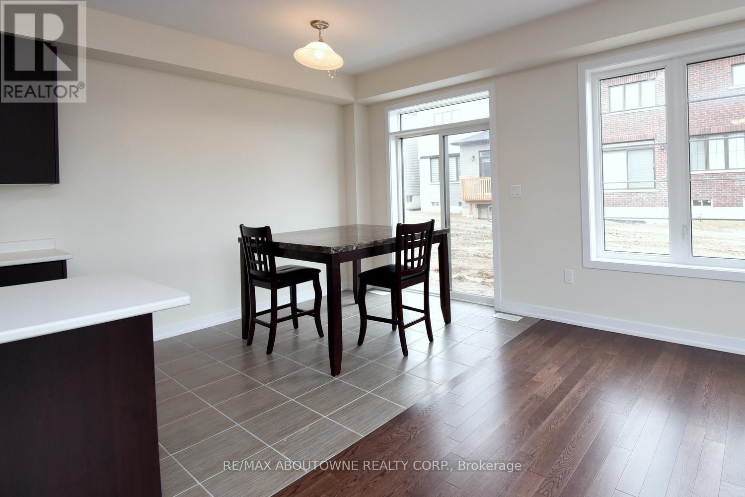 2 Sundin Drive, Haldimand, Ontario  N3W 0H1 - Photo 13 - X12903546