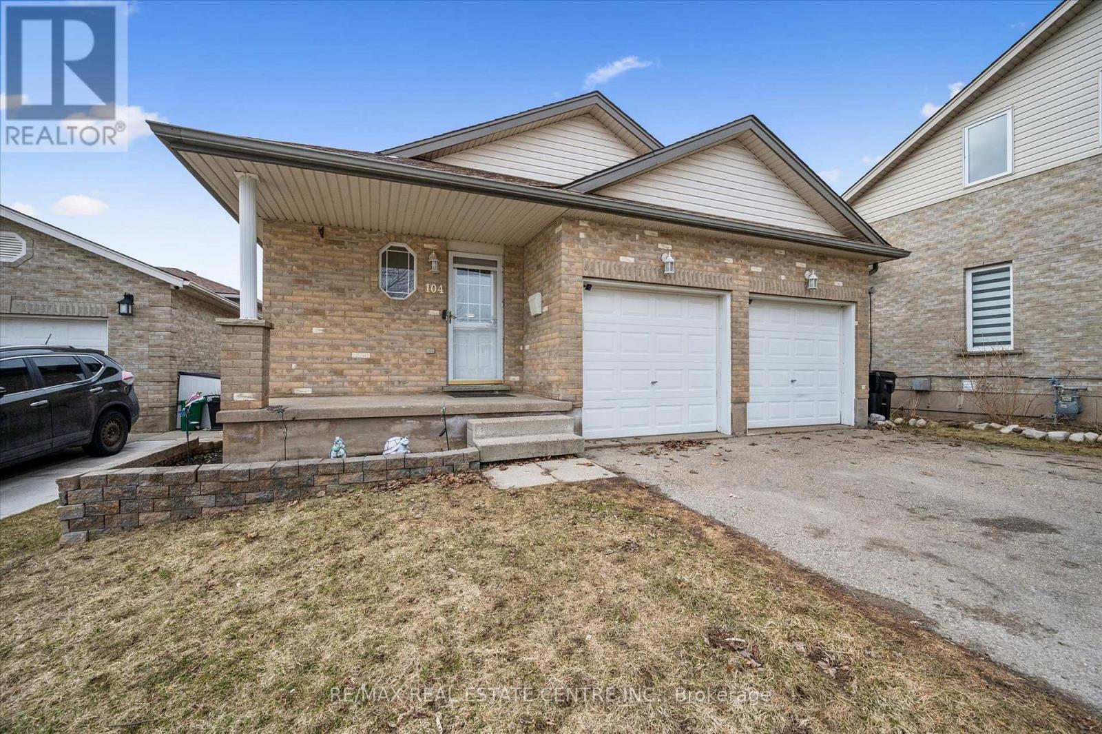 104 Kent Street, Cambridge, Ontario  N1S 4H2 - Photo 4 - X12903566