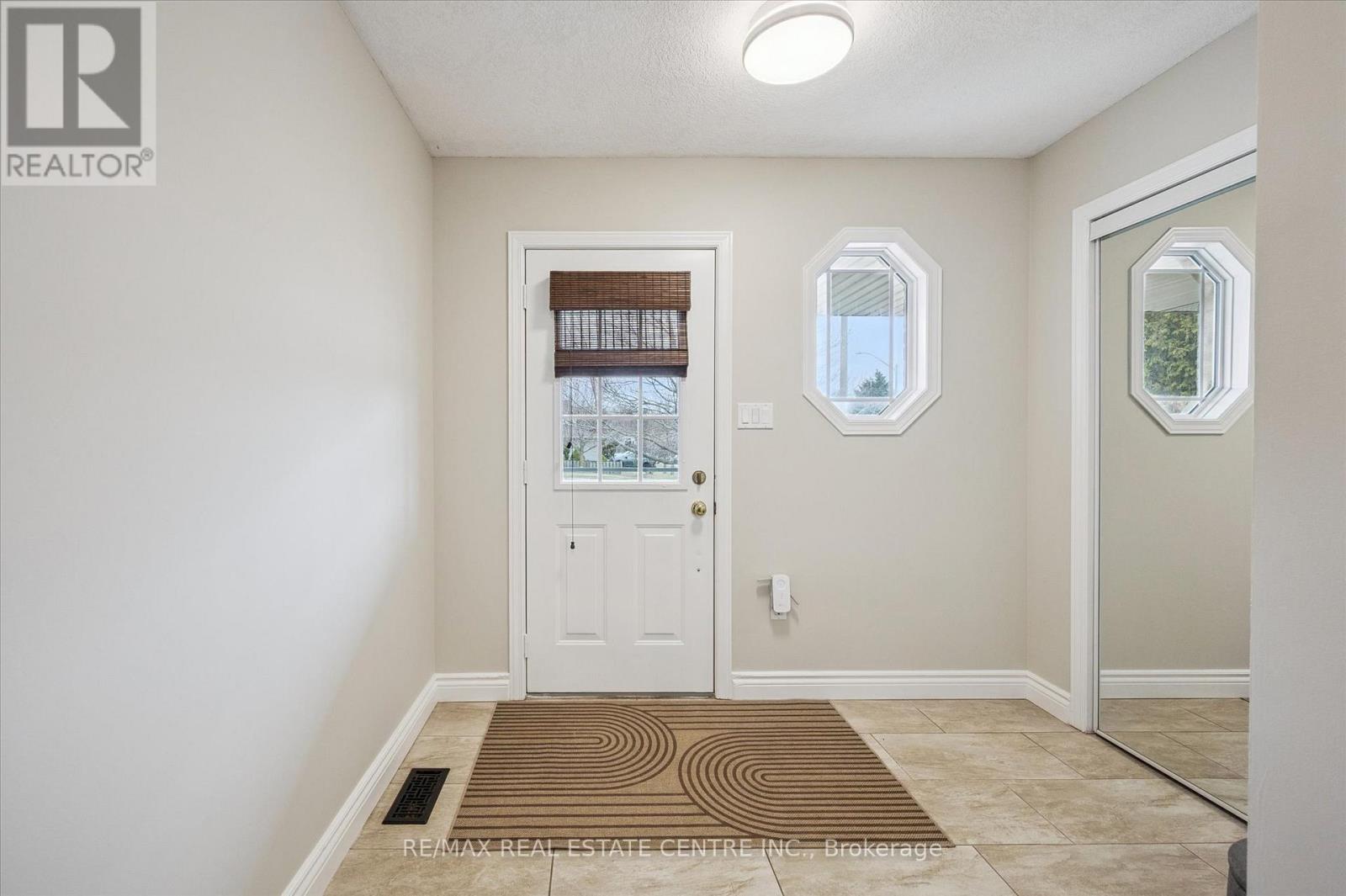 104 Kent Street, Cambridge, Ontario  N1S 4H2 - Photo 6 - X12903566