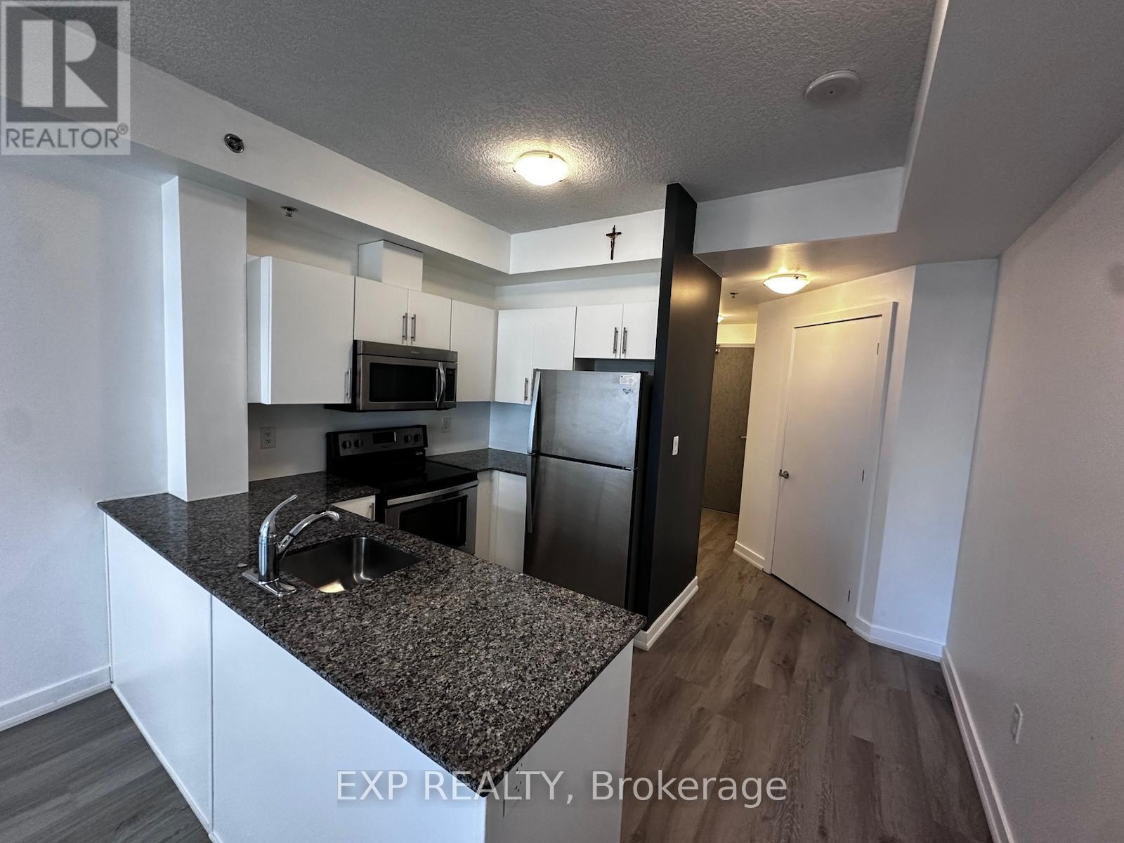 402 - 150 Water Street N, Cambridge, Ontario  N1R 3B6 - Photo 3 - X12903628