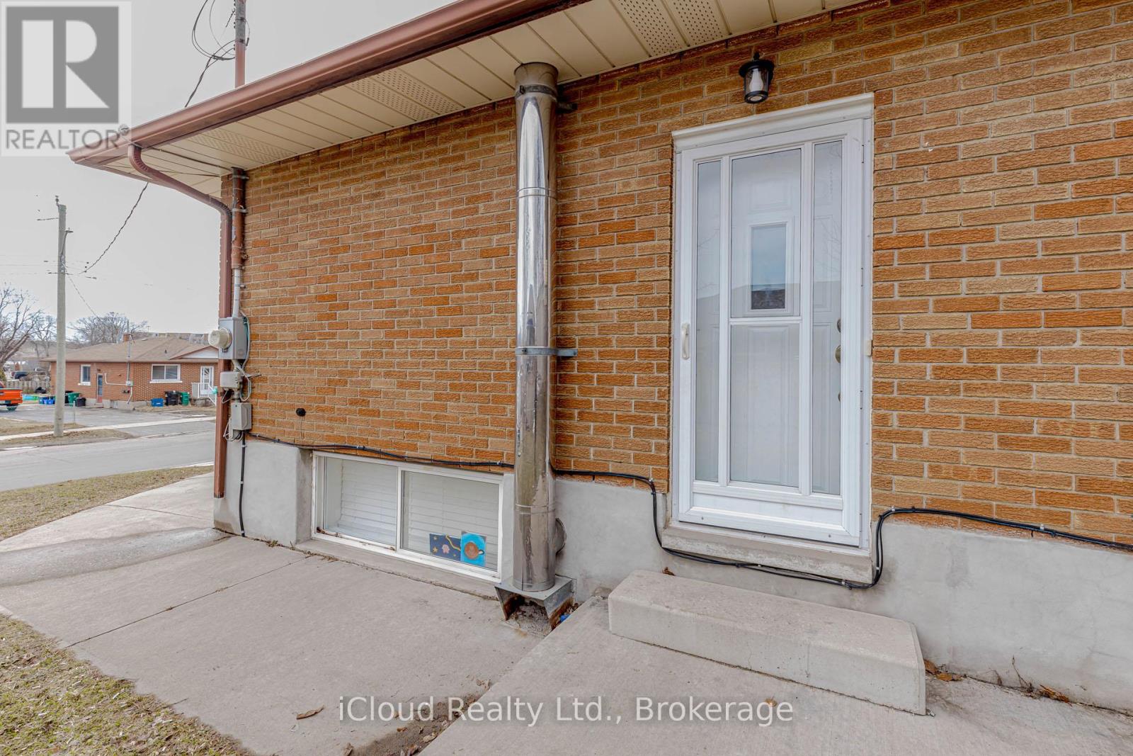 28 Hoffman Street, Kitchener, Ontario  N2M 3M7 - Photo 28 - X12903638