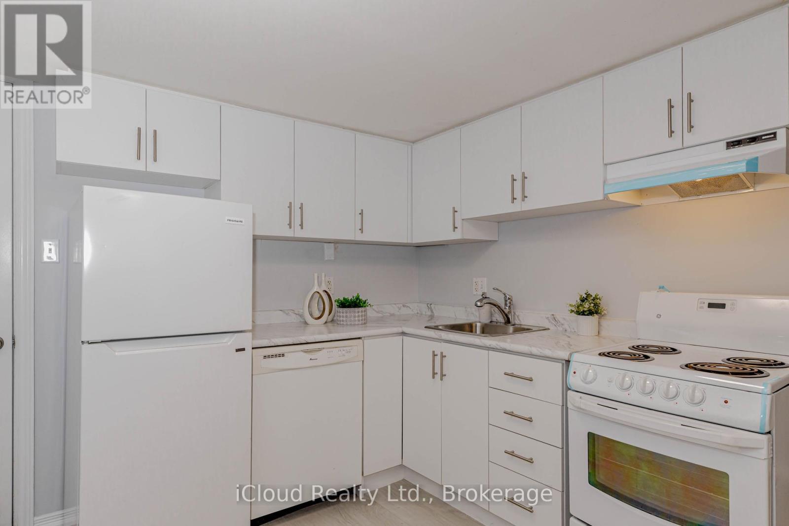 28 Hoffman Street, Kitchener, Ontario  N2M 3M7 - Photo 33 - X12903638