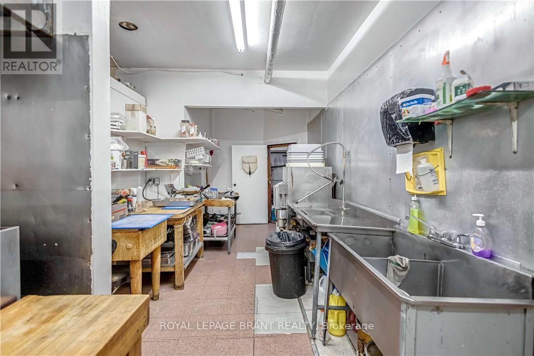 669 Colborne Street E, Brantford, Ontario  N3S 3M8 - Photo 21 - X12903664