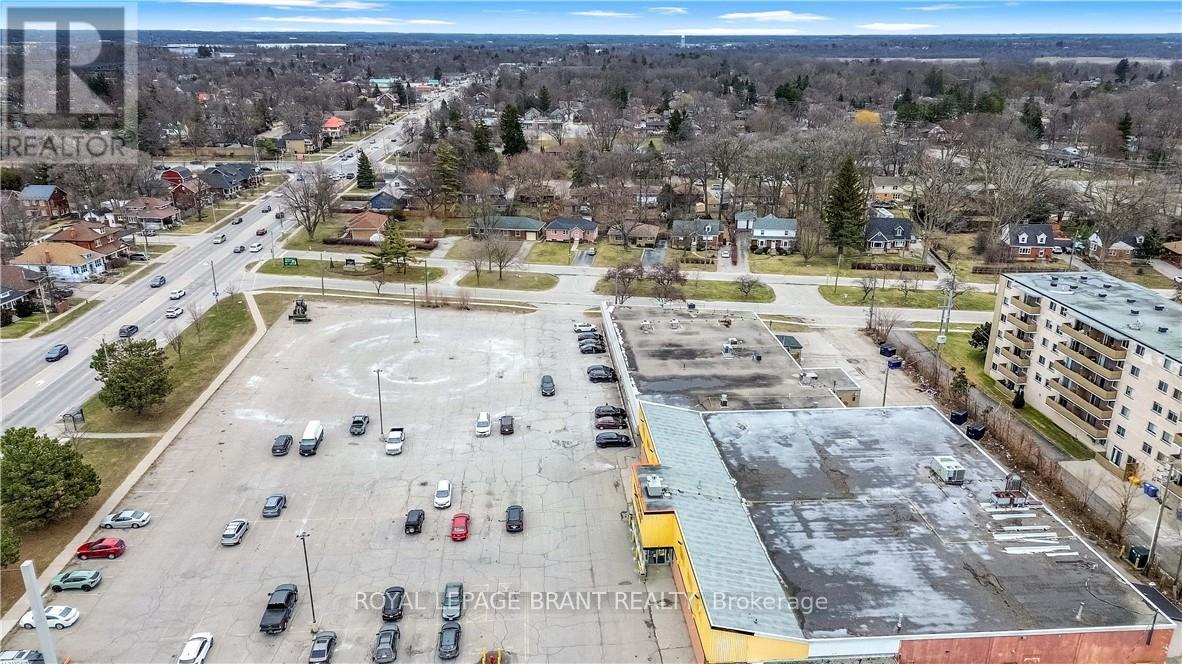 669 Colborne Street E, Brantford, Ontario  N3S 3M8 - Photo 37 - X12903664