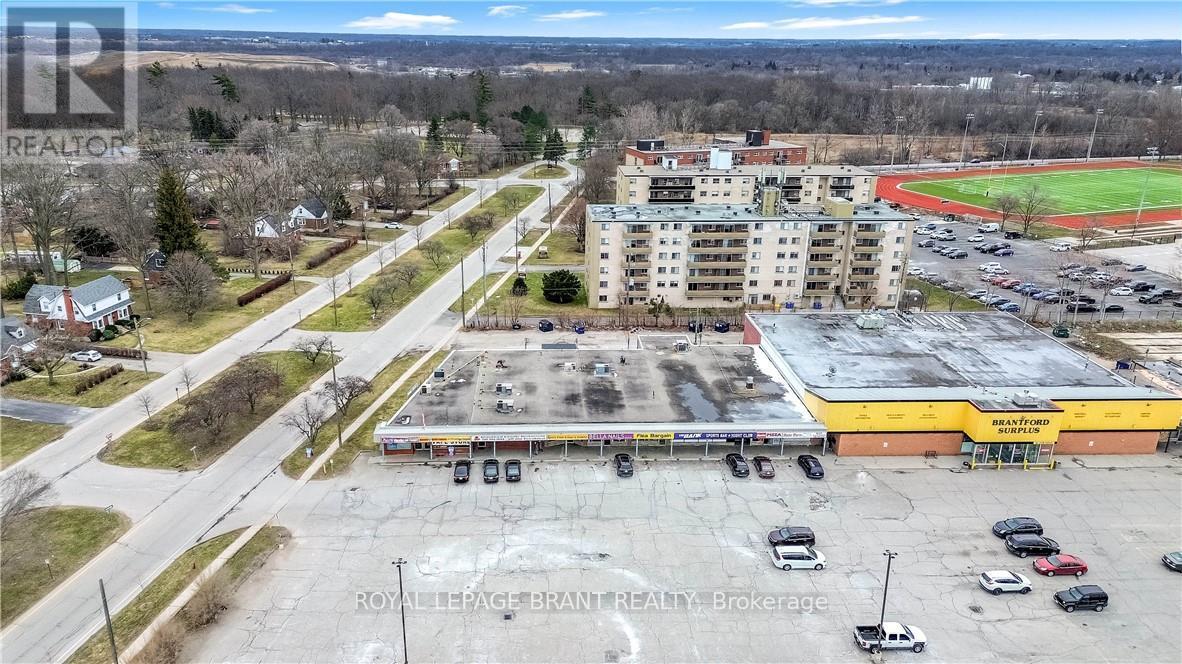 669 Colborne Street E, Brantford, Ontario  N3S 3M8 - Photo 41 - X12903664