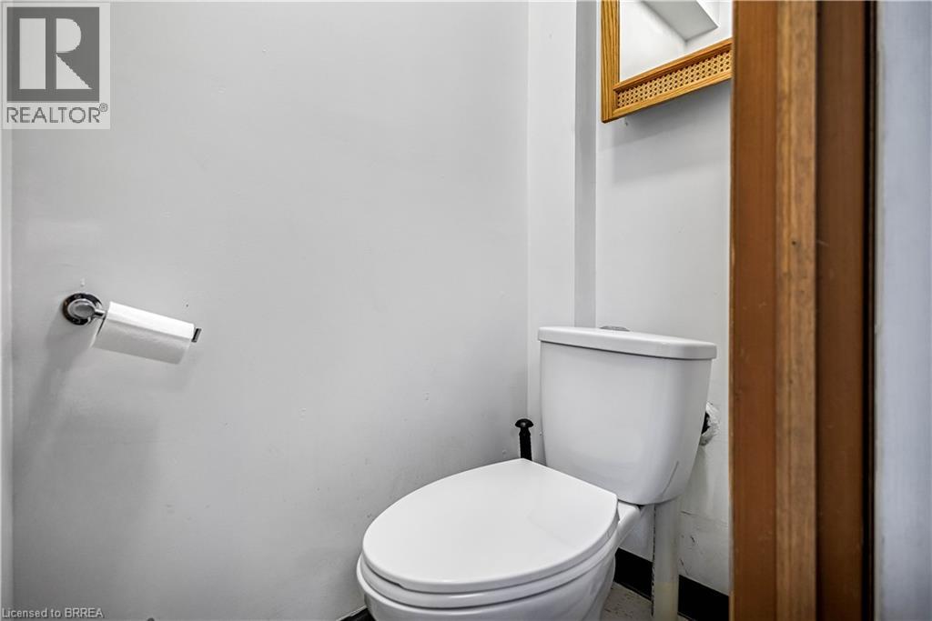 215 Grand River Avenue, Brantford, Ontario  N3T 4Y3 - Photo 24 - 40808721