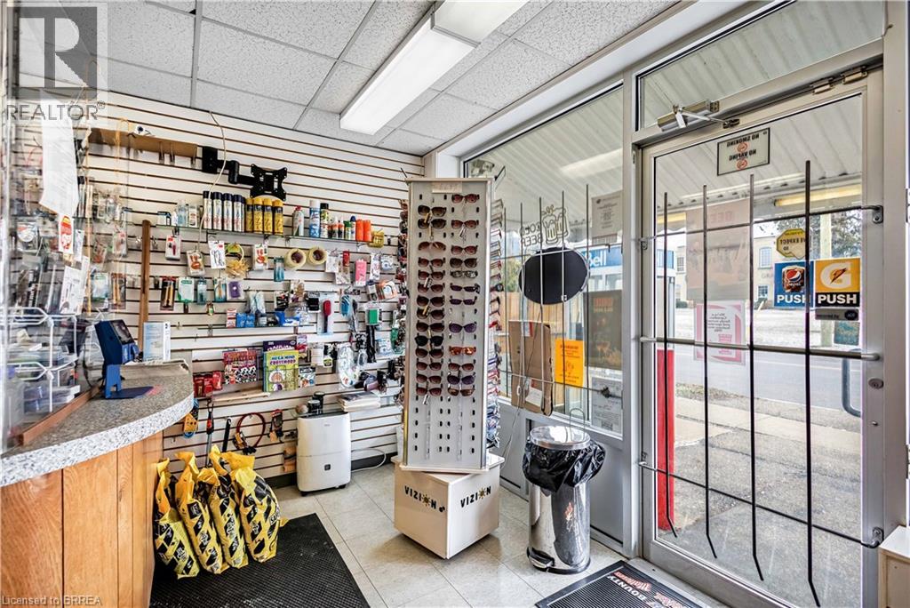 215 Grand River Avenue, Brantford, Ontario  N3T 4Y3 - Photo 5 - 40808721