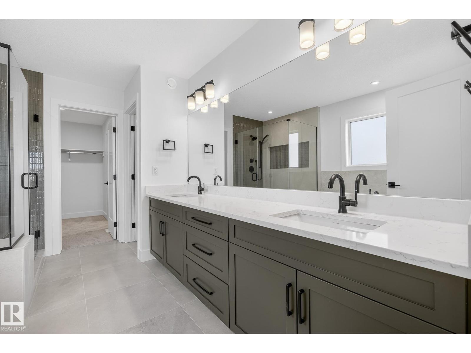 7087 Kiviaq Cr Sw, Edmonton, Alberta  T6W 5N7 - Photo 40 - E4478374