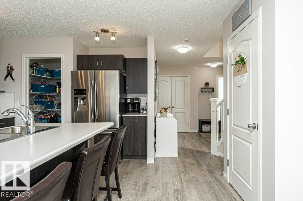 8727 Carson Wy Sw, Edmonton, Alberta  T6W 3K8 - Photo 10 - E4478369