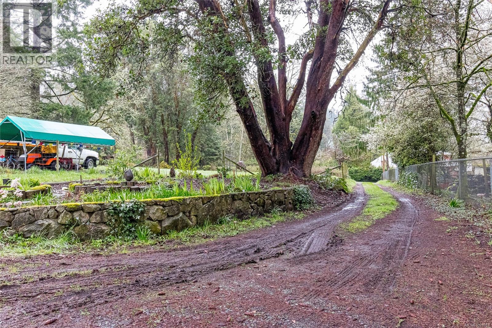 8050 Rae-Leigh Pl, Central Saanich, British Columbia  V8M 1S2 - Photo 29 - 1029287