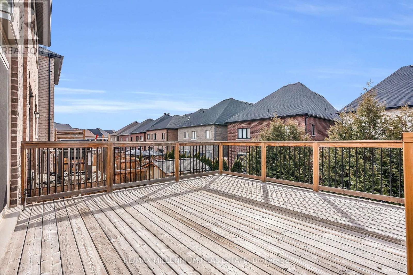 49 Zenith Avenue, Vaughan, Ontario  L4H 4K9 - Photo 21 - N12902736