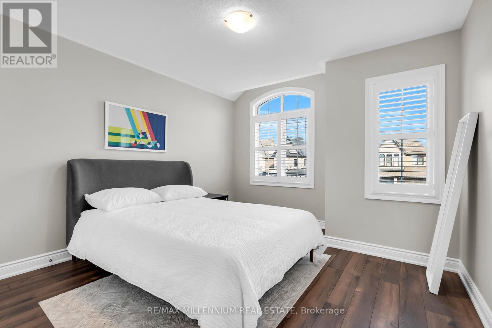 49 Zenith Avenue, Vaughan, Ontario  L4H 4K9 - Photo 33 - N12902736