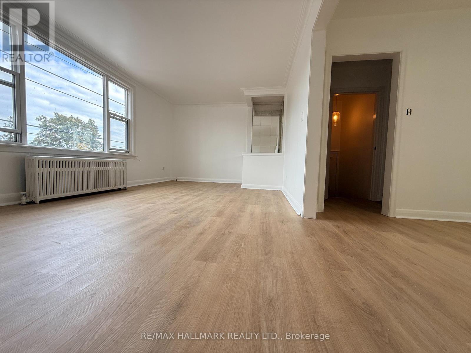 Upper - 314 Browns Line, Toronto, Ontario  M8W 3W2 - Photo 11 - W12825740