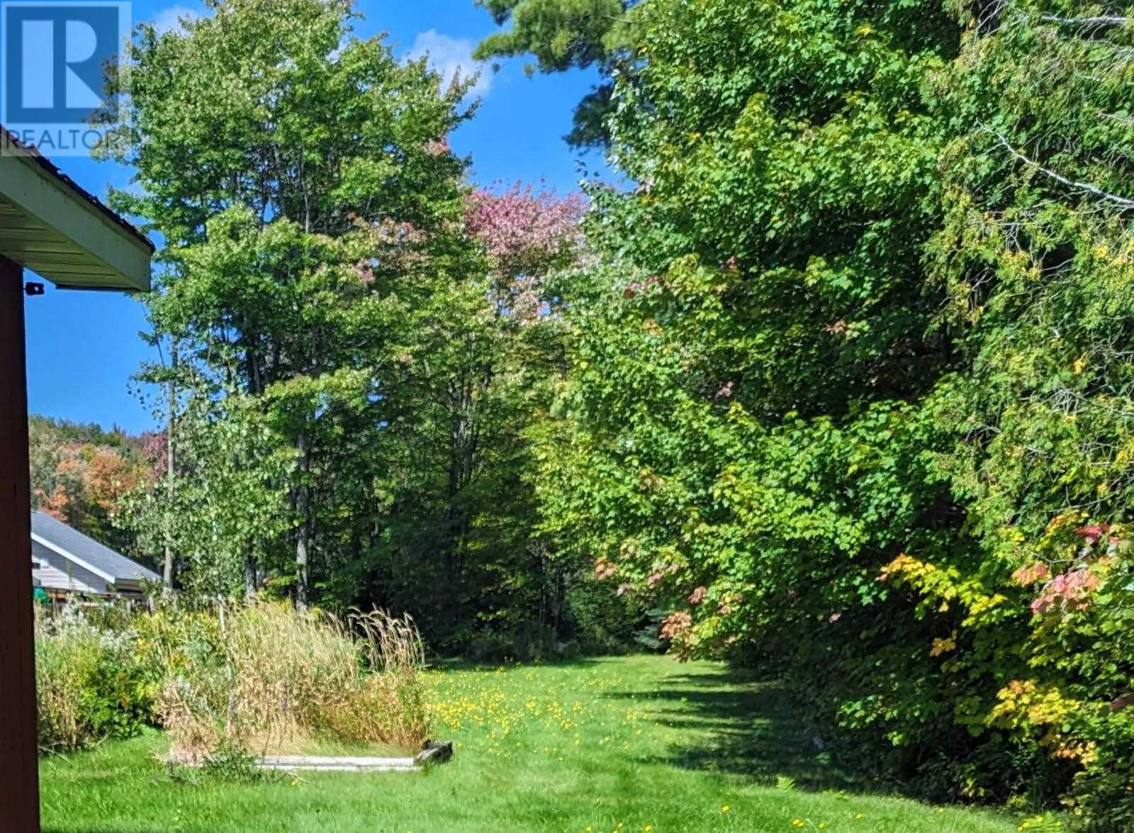 290 Fourth Line E, Sault Ste. Marie, Ontario  P6A 5K8 - Photo 34 - SM260384