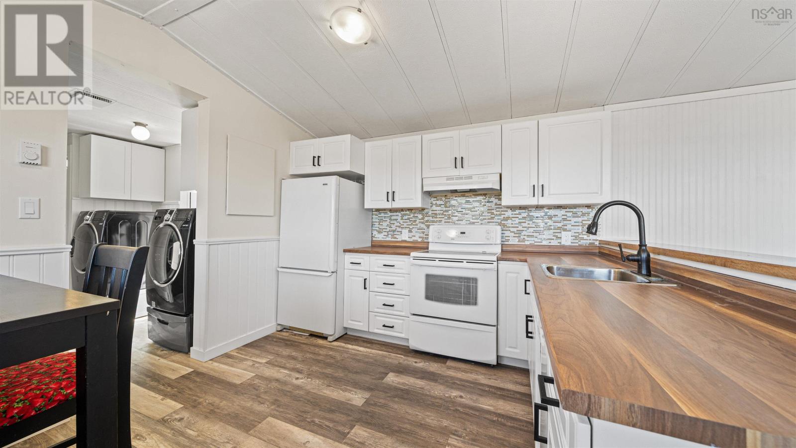 1557 East Chezzetcook Road, Halifax, Nova Scotia  B0J 1N0 - Photo 3 - 202605050