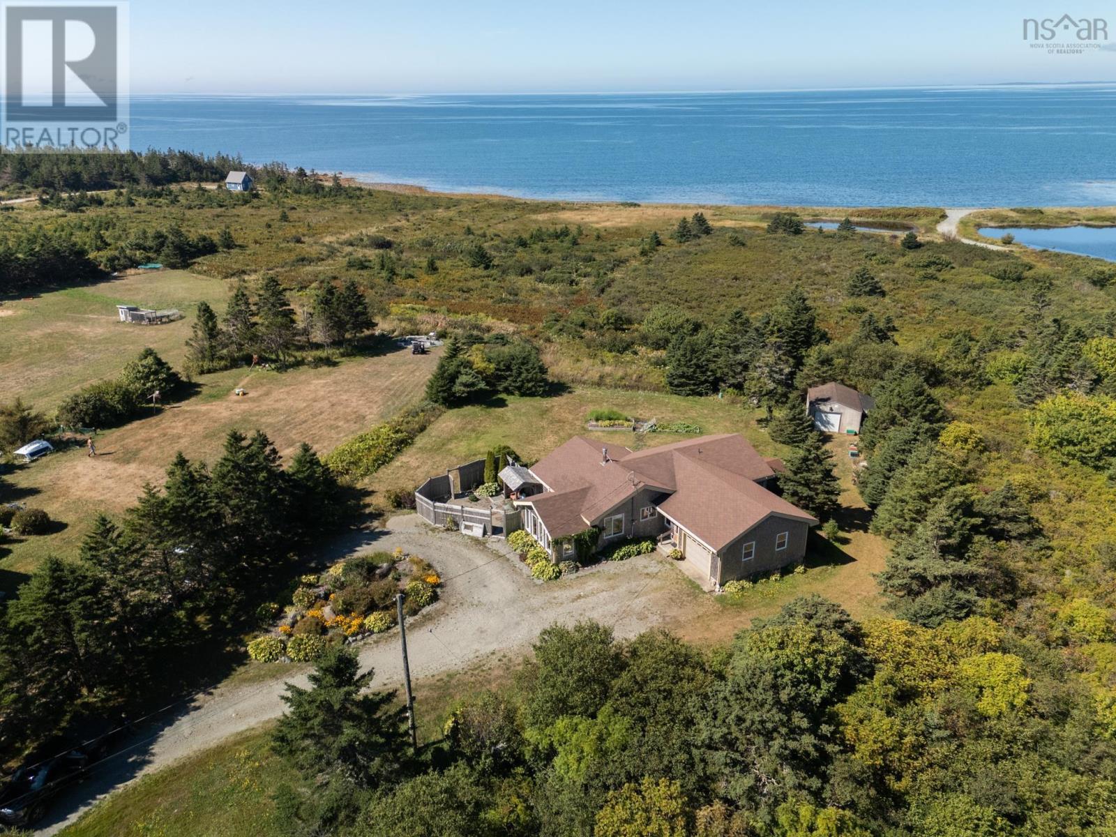 40 Country Lane, Lower West Pubnico, Nova Scotia  B0W 2C0 - Photo 14 - 202523978