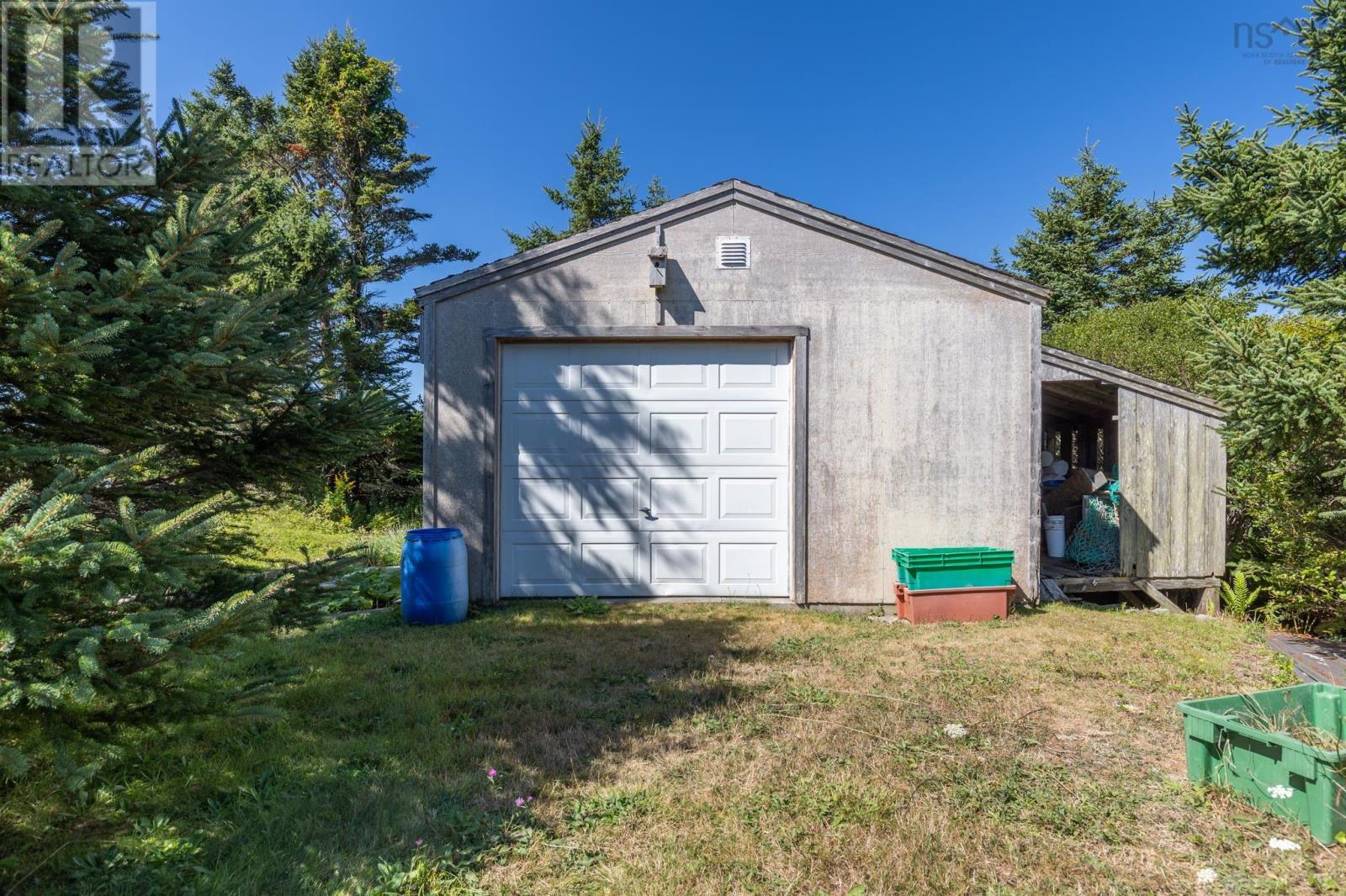40 Country Lane, Lower West Pubnico, Nova Scotia  B0W 2C0 - Photo 12 - 202523978