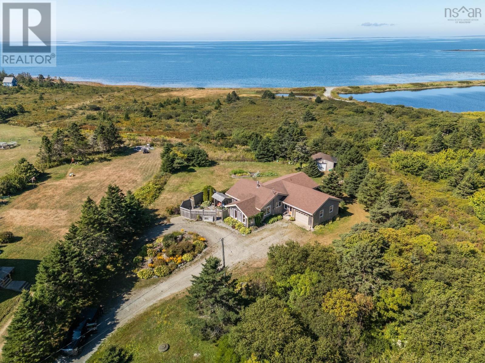 40 Country Lane, Lower West Pubnico, Nova Scotia  B0W 2C0 - Photo 13 - 202523978