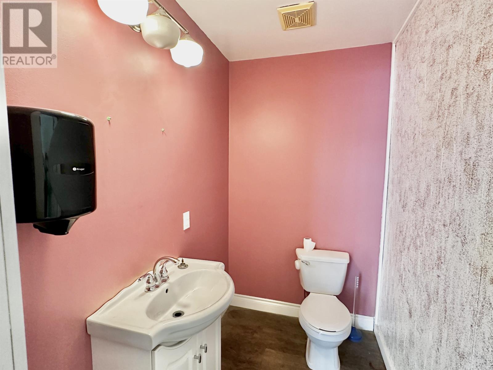 209 Second Street S, Kenora, Ontario  P9N 1G1 - Photo 10 - TB2600487