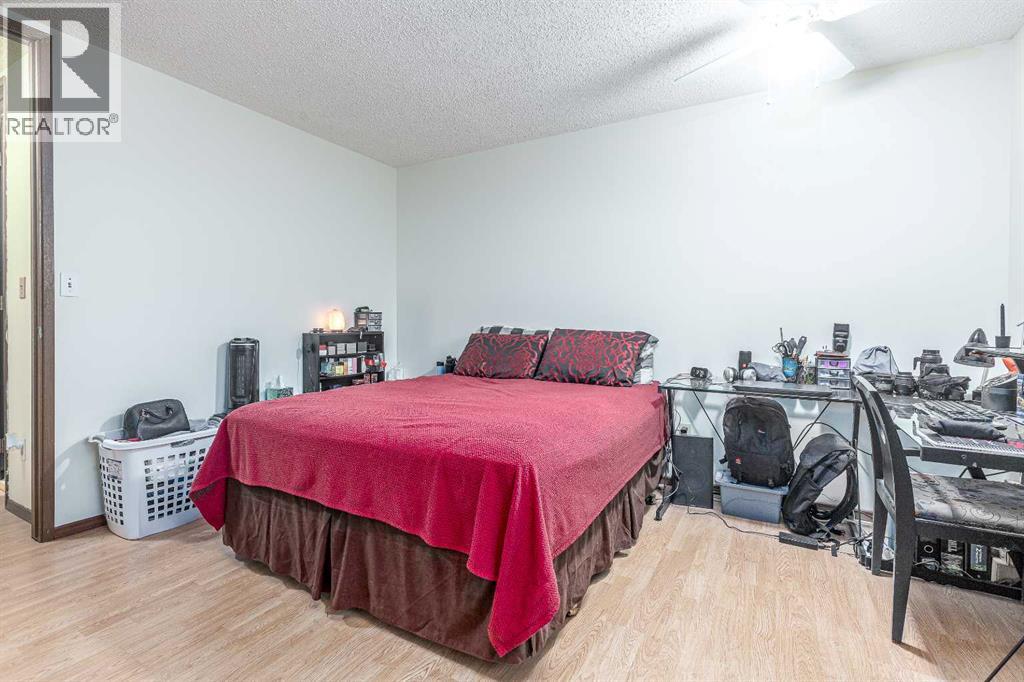 10, 96 Holmes Street Street, Red Deer, Alberta  T4N 6G6 - Photo 15 - A2292020