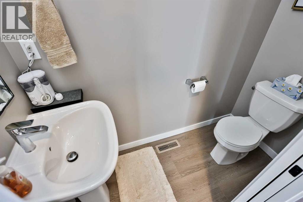 38 Goldenrod Place W, Lethbridge, Alberta  T1J 5W9 - Photo 13 - A2289557