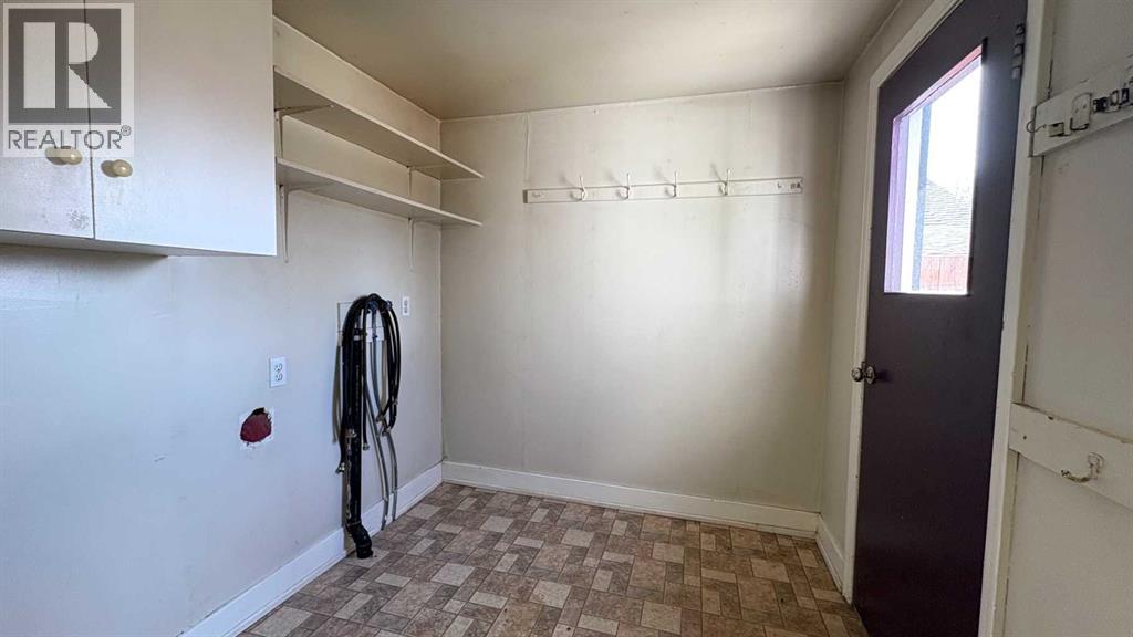 1206 6 Avenue, Wainwright, Alberta  T9W 1G2 - Photo 6 - A2205683