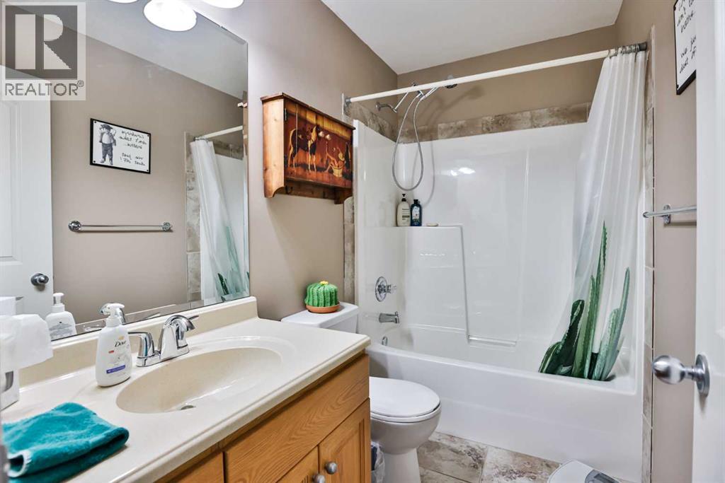 408 Thyrza Burkitt Link N, Lethbridge, Alberta  T1H 5M5 - Photo 18 - A2291553