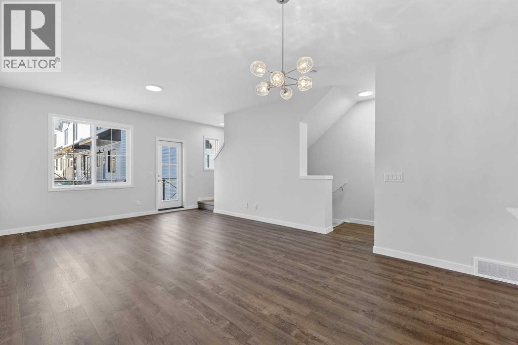 172 Hotchkiss Common Se, Calgary, Alberta  T3S 0X5 - Photo 4 - A2288660