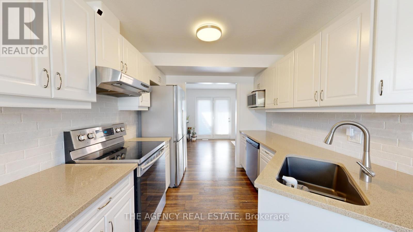 93 - 1061 Eagletrace Drive, London North, Ontario  N6G 0T3 - Photo 12 - X12903722