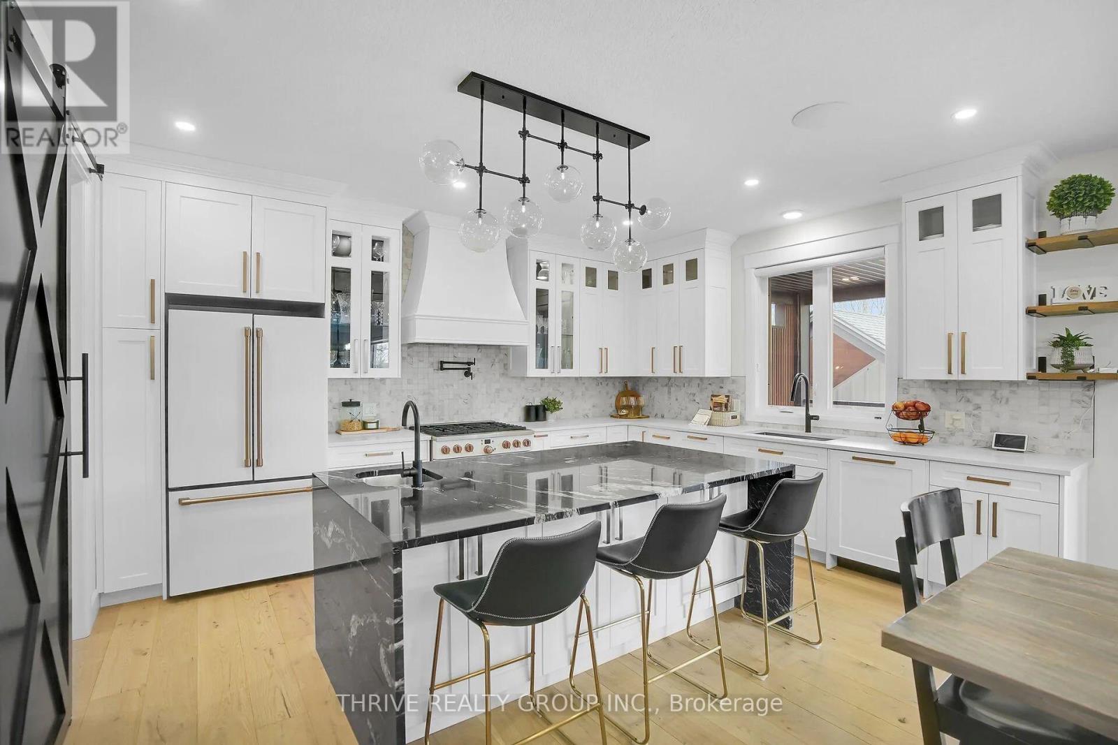 862 Lunar Drive, London North, Ontario  N6G 3X9 - Photo 5 - X12903782