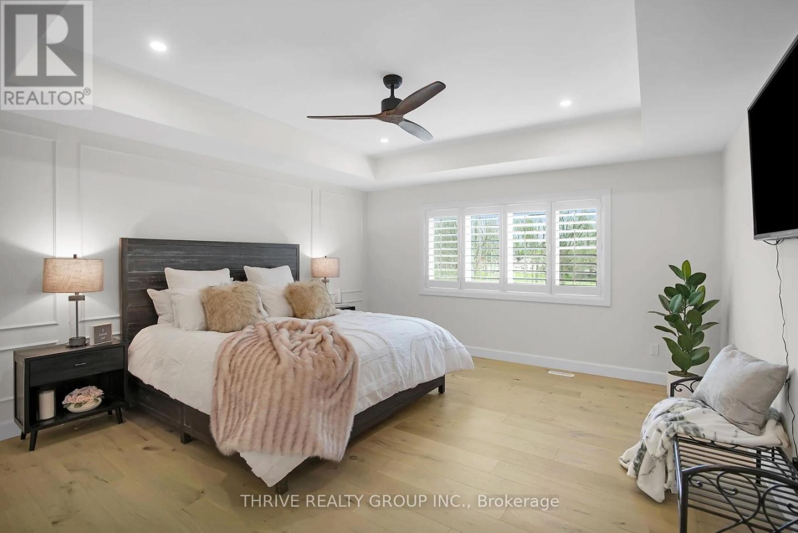 862 Lunar Drive, London North, Ontario  N6G 3X9 - Photo 9 - X12903782