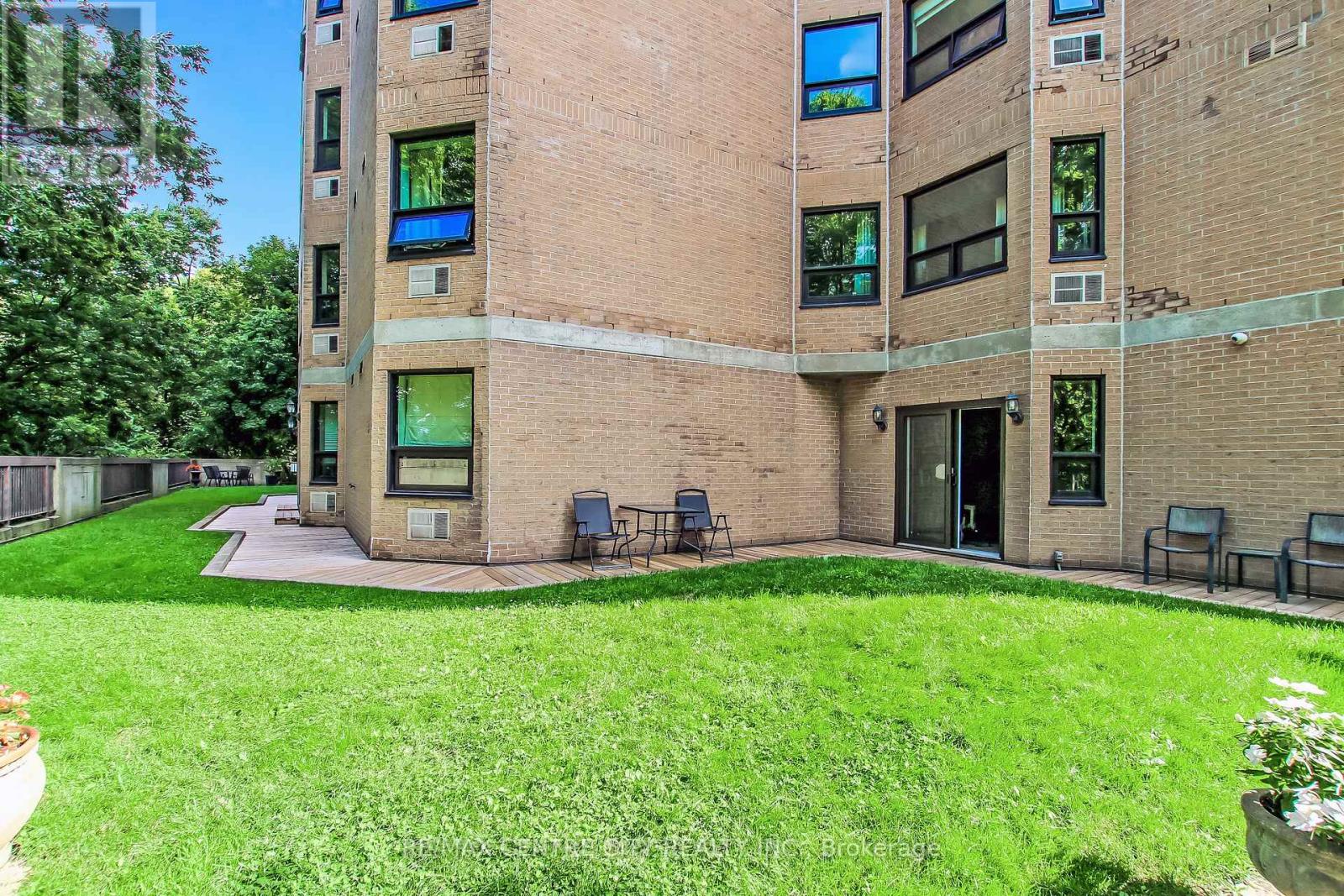 Photo 29 of 37 for 205 - 549 Ridout Street N