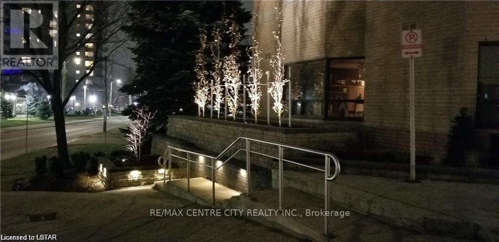 Photo 35 of 37 for 205 - 549 Ridout Street N