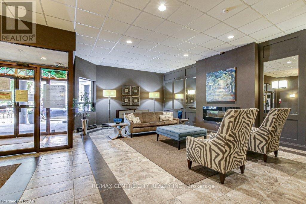 Photo 5 of 37 for 205 - 549 Ridout Street N