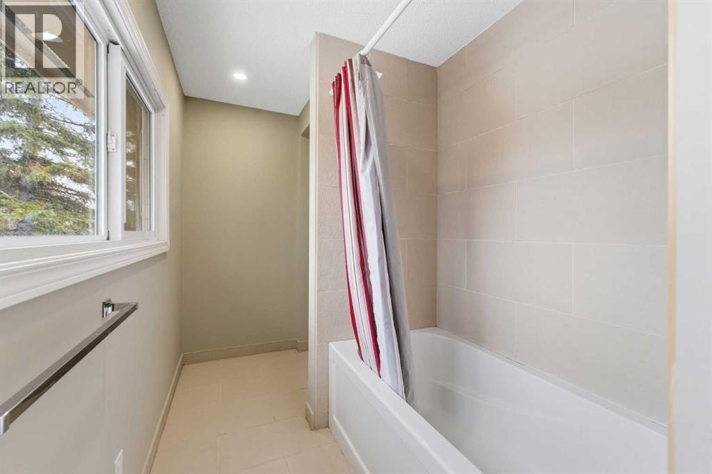 10603 Maplecreek Drive Se, Calgary, Alberta  T2J 1V2 - Photo 26 - A2292947