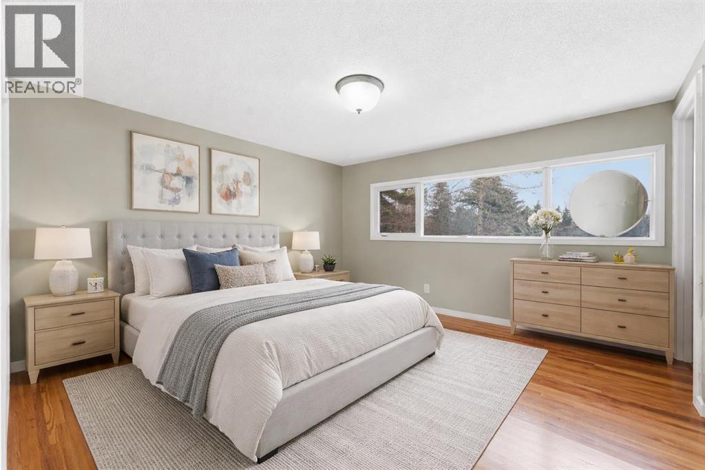 10603 Maplecreek Drive Se, Calgary, Alberta  T2J 1V2 - Photo 5 - A2292947