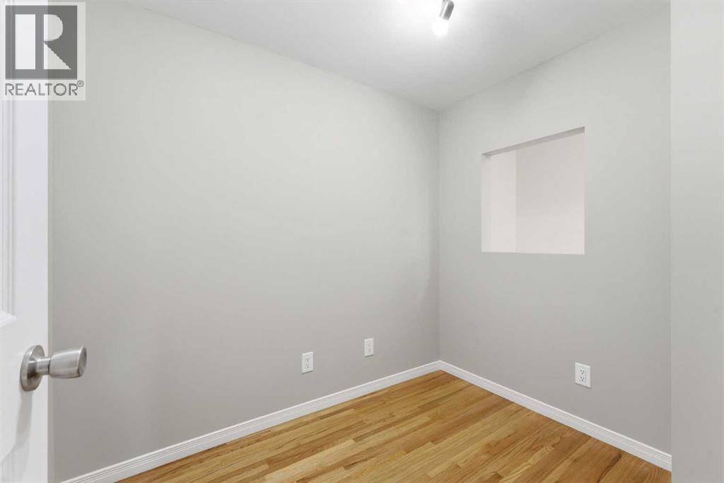 10603 Maplecreek Drive Se, Calgary, Alberta  T2J 1V2 - Photo 29 - A2292947