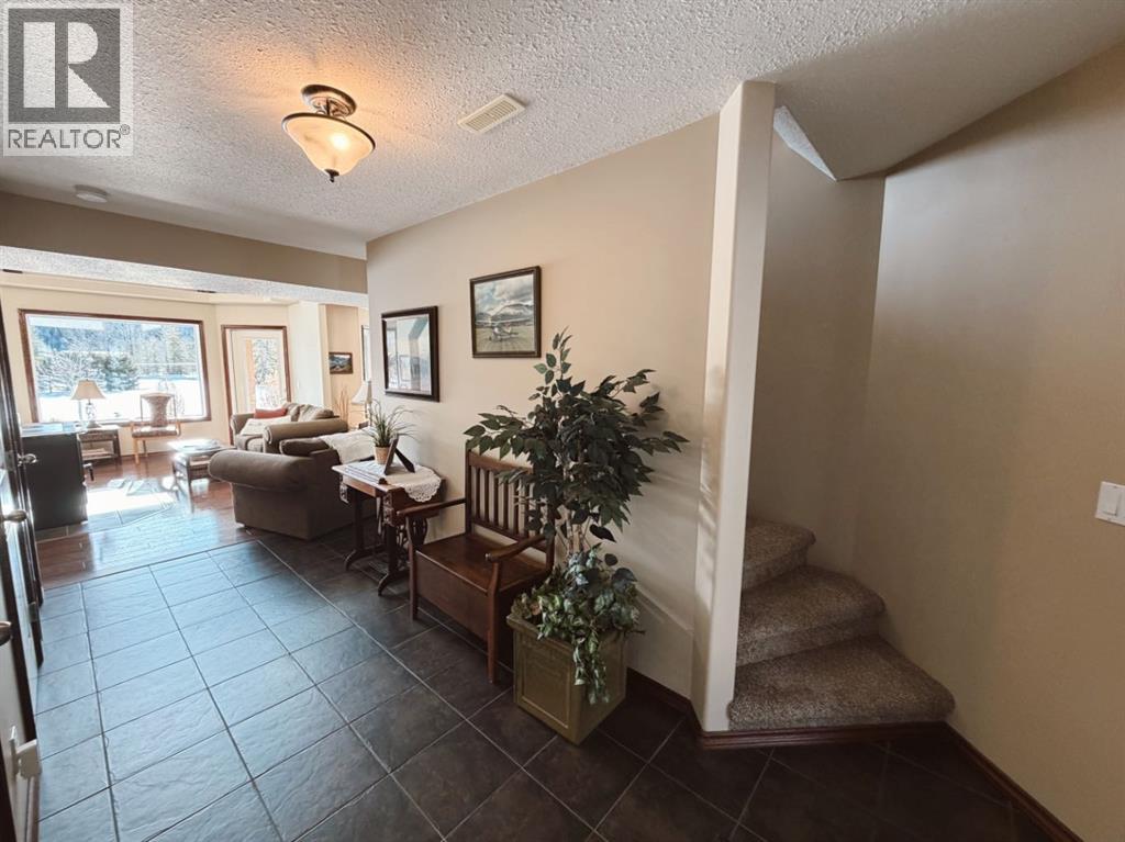 33213 Range Road 52, Rural Mountain View County, Alberta  T0M 1X0 - Photo 11 - A2294401