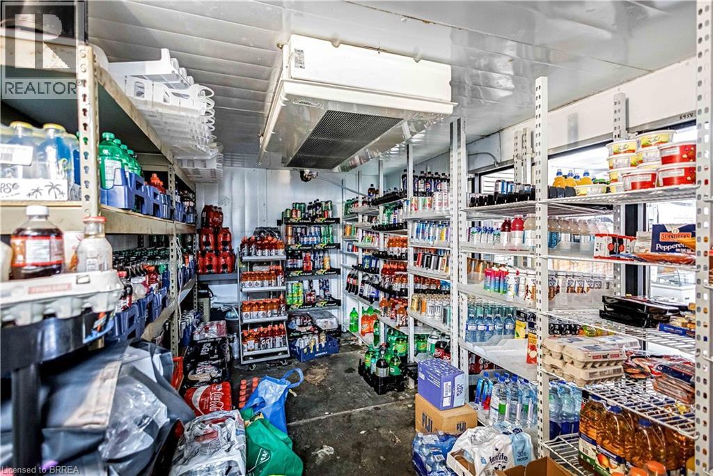 215 Grand River Avenue, Brantford, Ontario  N3T 4Y3 - Photo 22 - 40810836