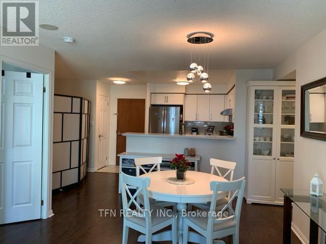 817 - 23 Lorraine Drive E, Toronto, Ontario  M2N 6Z6 - Photo 3 - C12903276