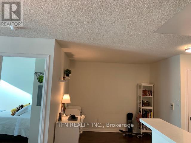 817 - 23 Lorraine Drive E, Toronto, Ontario  M2N 6Z6 - Photo 7 - C12903276