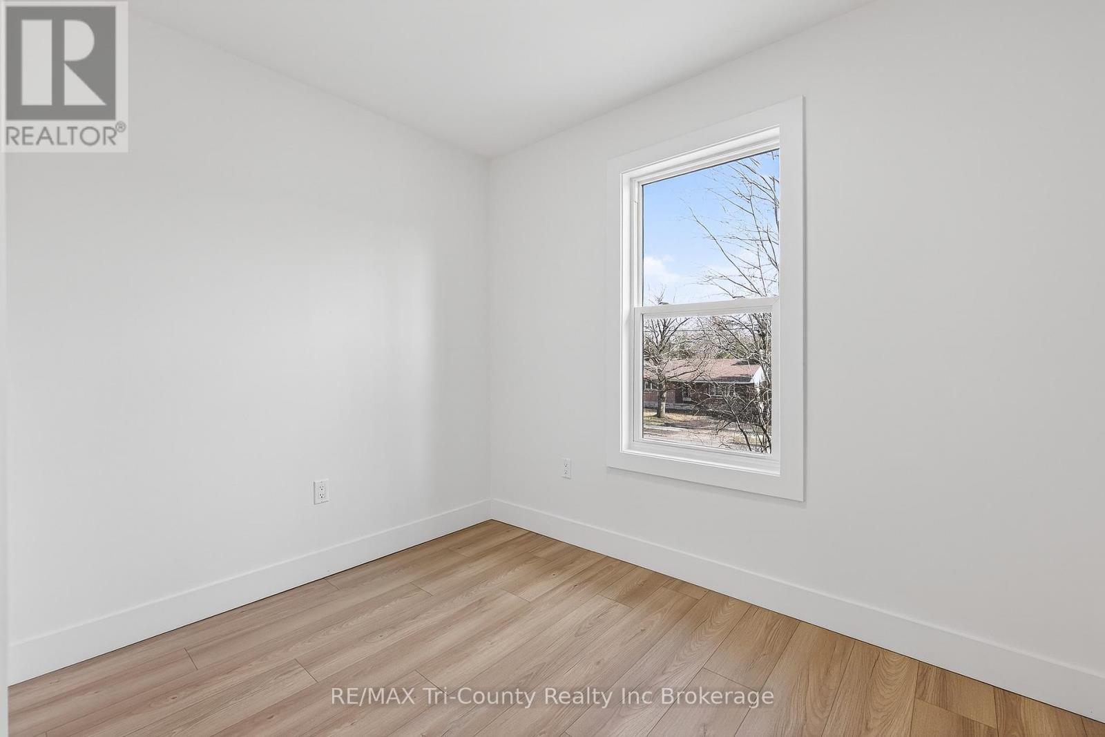 394 Wellington Street, Ingersoll, Ontario  N5C 1T6 - Photo 25 - X12903776