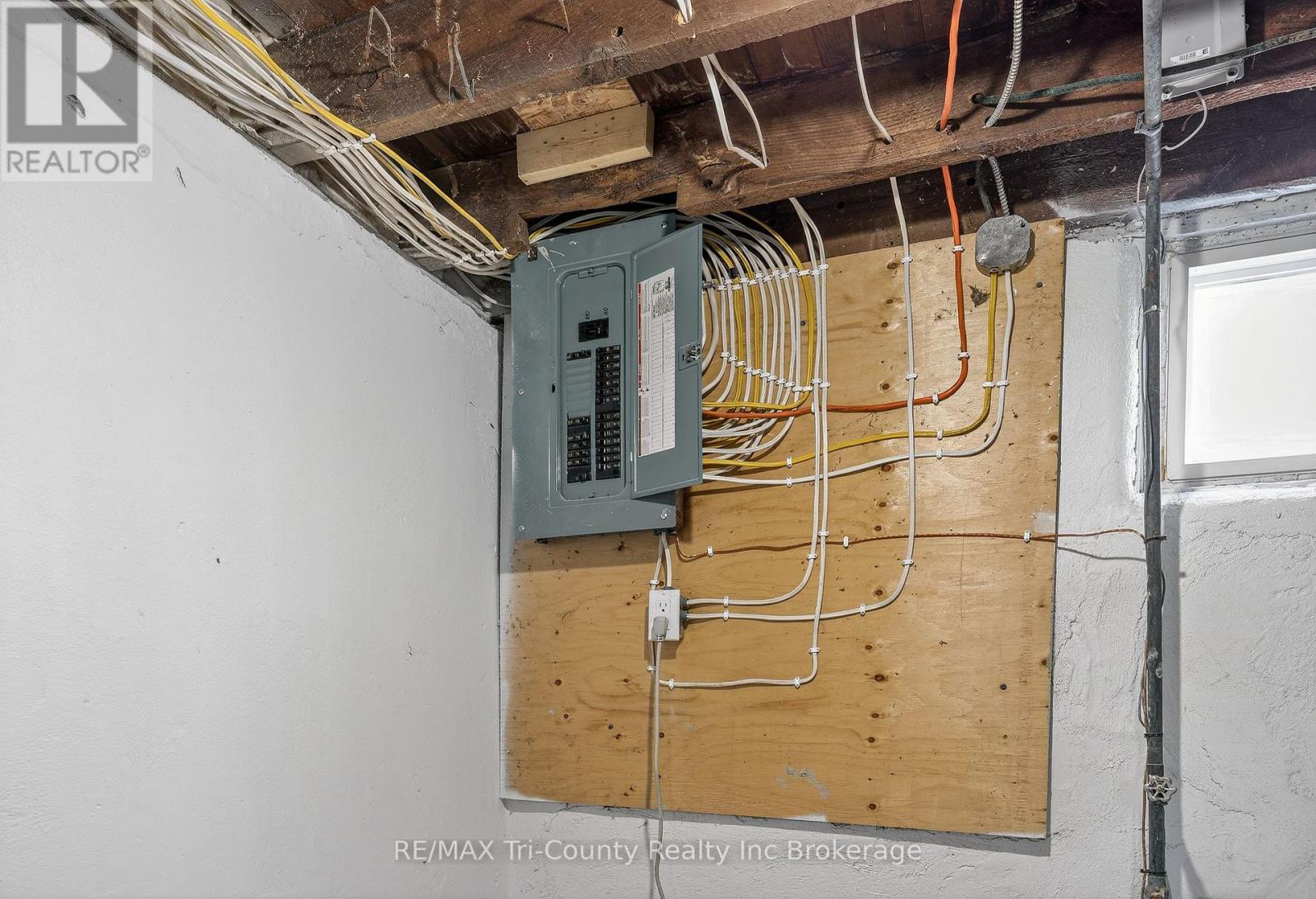 394 Wellington Street, Ingersoll, Ontario  N5C 1T6 - Photo 30 - X12903776