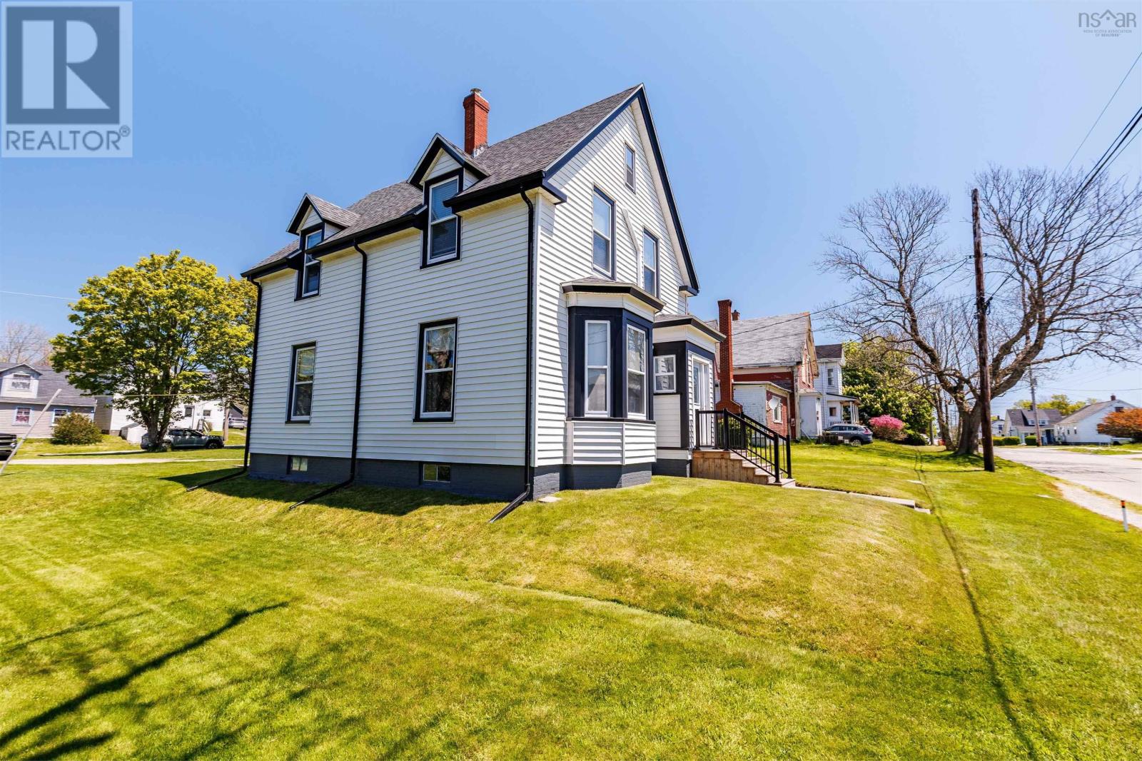 26 King Street, Yarmouth, Nova Scotia  B5A 2X8 - Photo 37 - 202605055