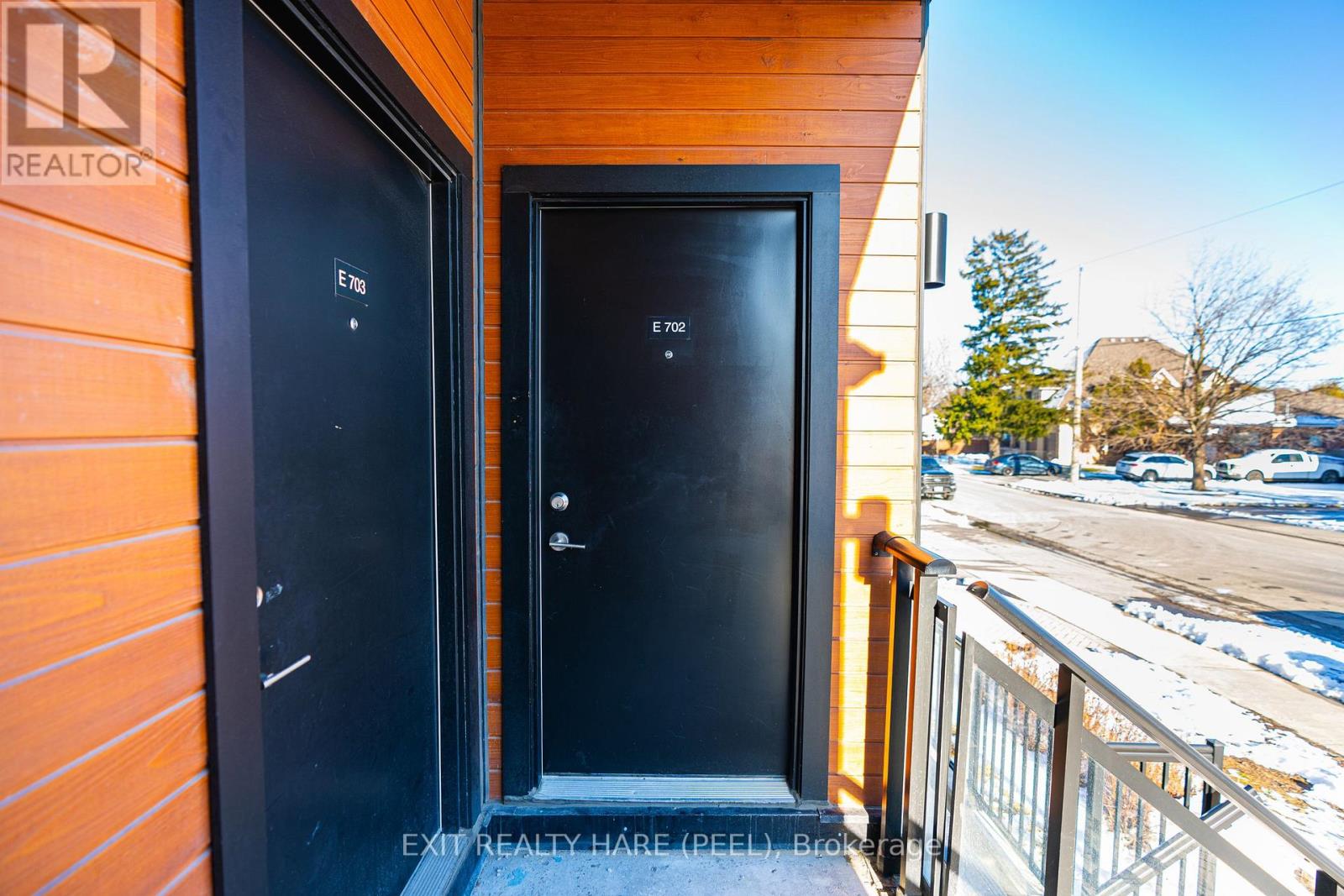 702 - 48 Coles Avenue, Vaughan, Ontario  L4L 0J1 - Photo 3 - N12901128