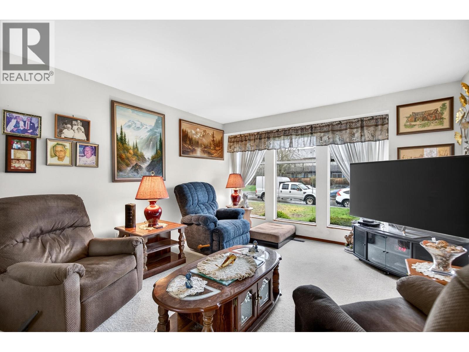 12125 189a Street, Pitt Meadows, British Columbia  V3Y 2K5 - Photo 9 - R3101873