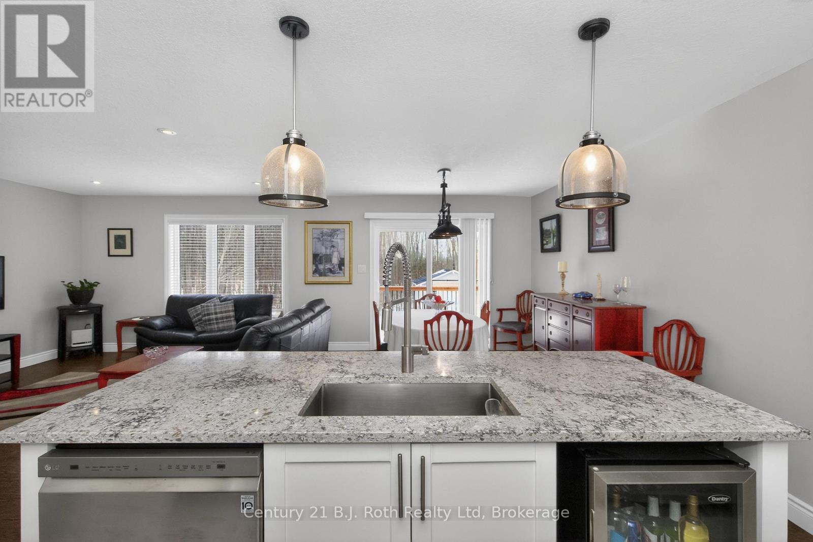 54 Ralph Dalton Boulevard, Tay (Victoria Harbour), Ontario  L0K 2A0 - Photo 10 - S12903728