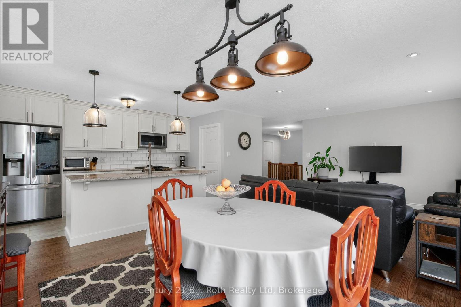 54 Ralph Dalton Boulevard, Tay (Victoria Harbour), Ontario  L0K 2A0 - Photo 11 - S12903728