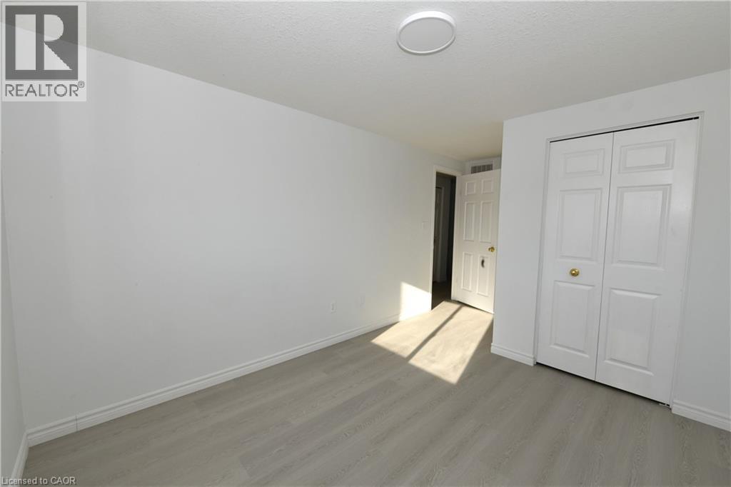 53 Foxglove Crescent, Kitchener, Ontario  N2E 3Y7 - Photo 8 - 40813060