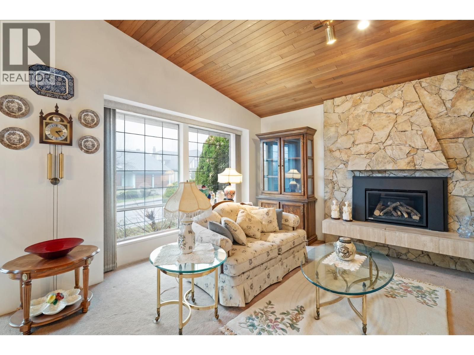 431 Glenbrook Drive, New Westminster, British Columbia  V3L 5J3 - Photo 13 - R3101466